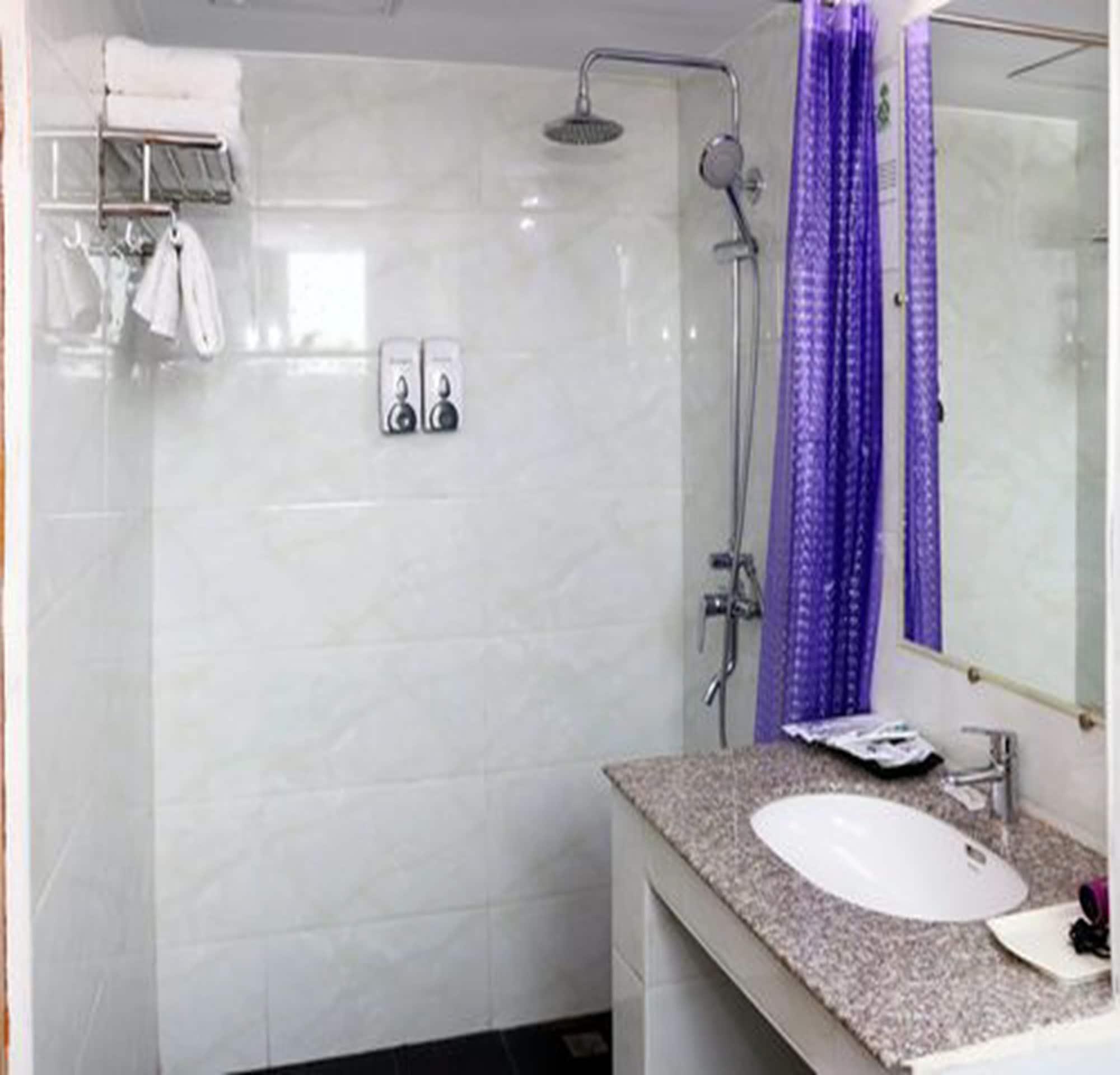 Beauty Land Hotel Yangon Esterno foto