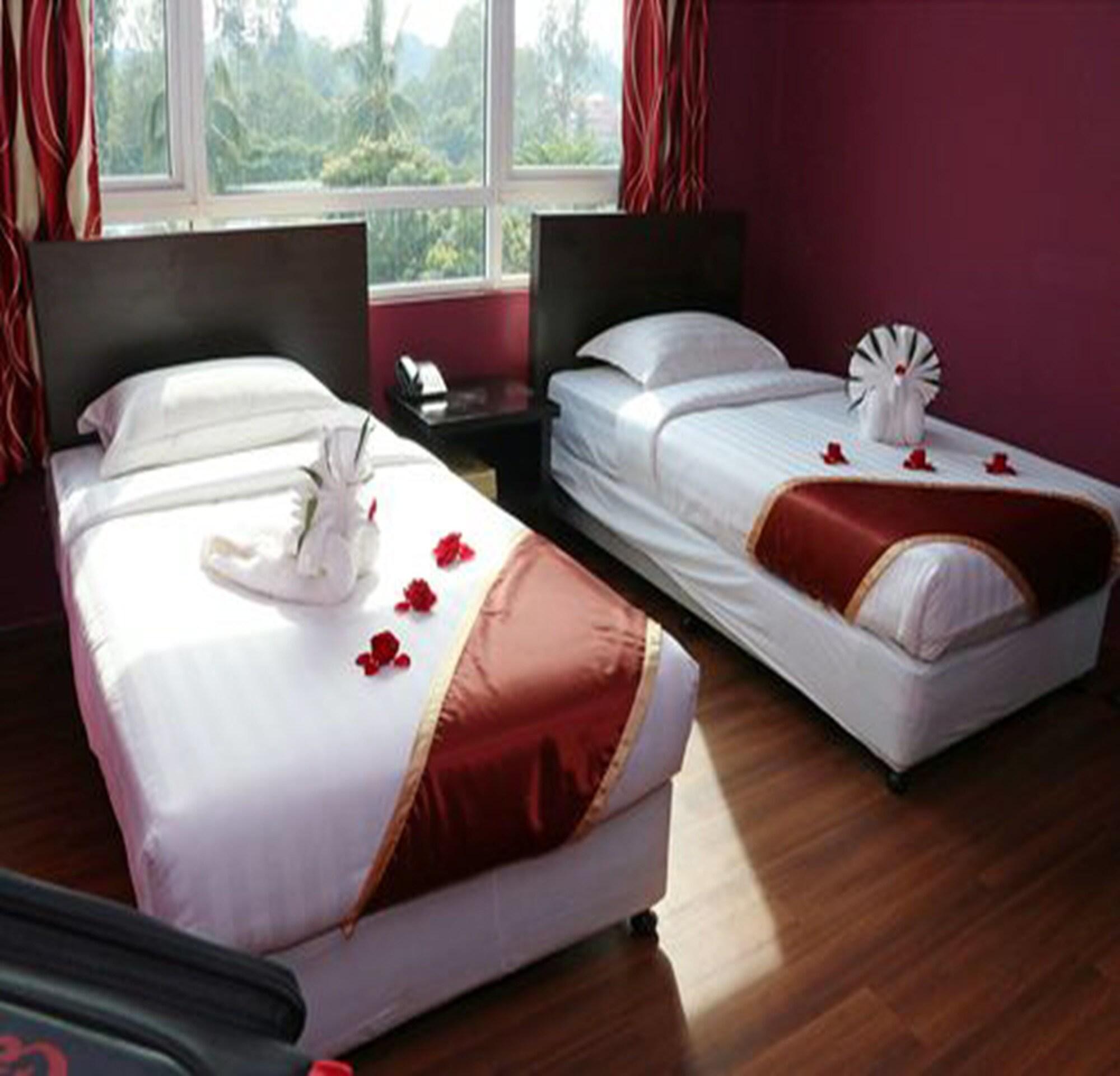 Beauty Land Hotel Yangon Esterno foto