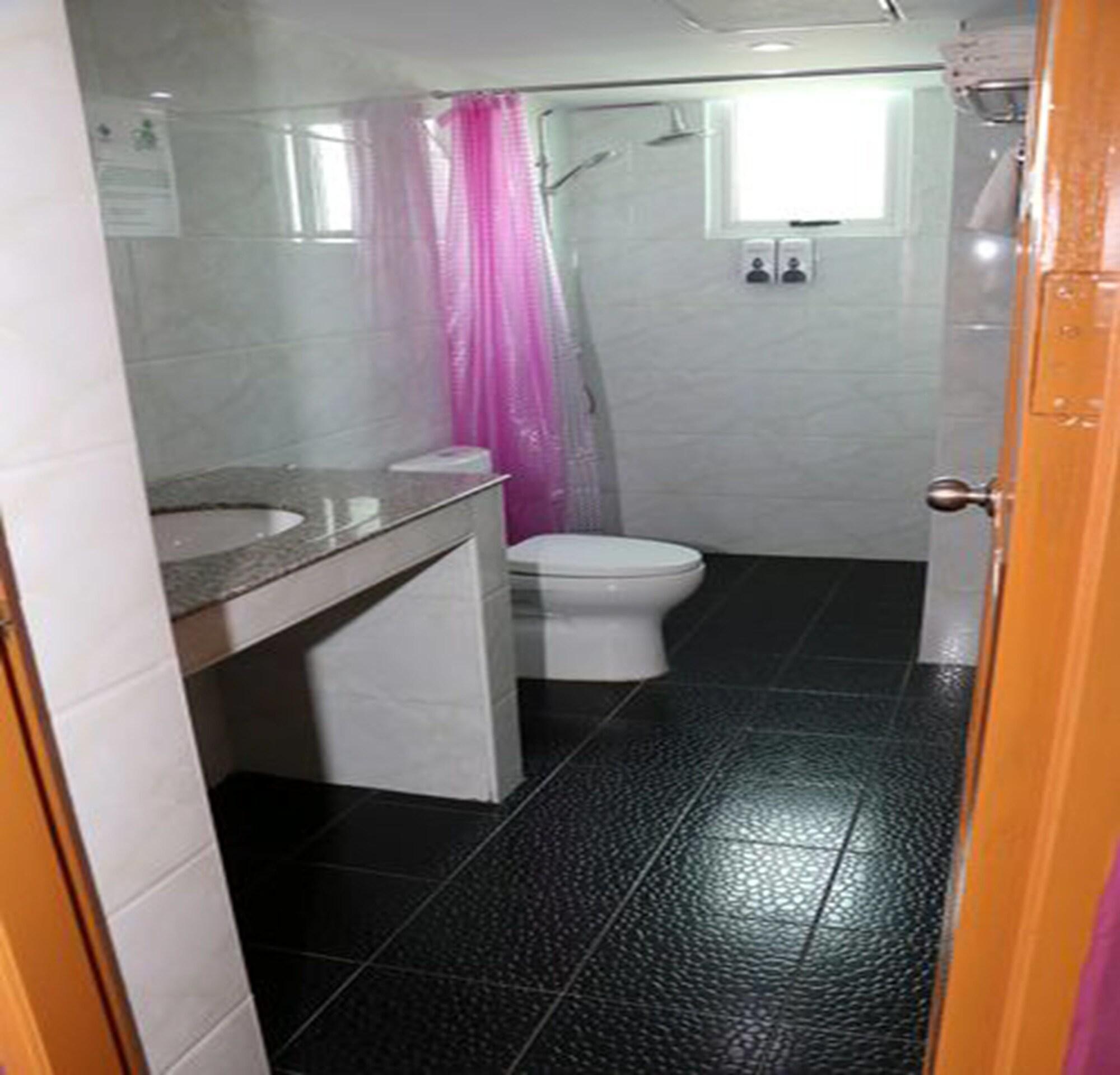 Beauty Land Hotel Yangon Esterno foto