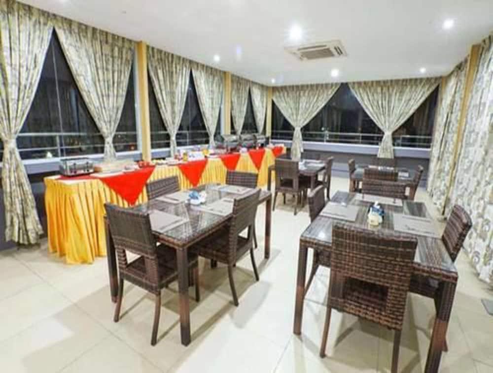 Beauty Land Hotel Yangon Esterno foto